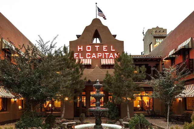 Photo 1 - Hotel El Capitan