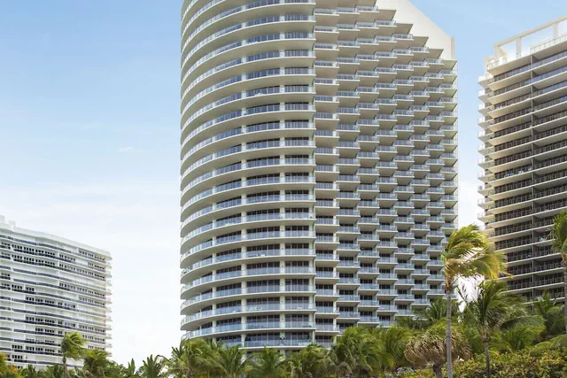 Photo 1 - The St. Regis Bal Harbour Resort