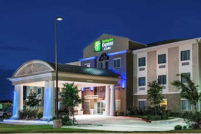 Photo 1 - Holiday Inn Express & Suites Cotulla by IHG