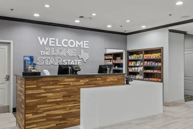 Photo 1 - Hampton Inn & Suites Denison