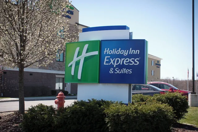 Photo 1 - Holiday Inn Express & Suites Youngstown West - Austintown by IHG