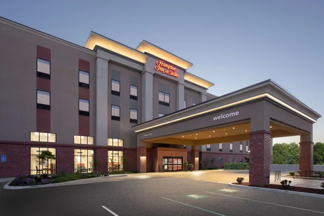 Photo 1 - Hampton Inn & Suites Watsonville