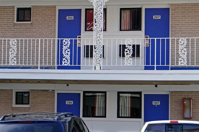 Photo 1 - Motel 6 Baltimore, MD