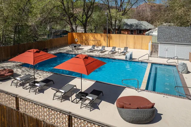Photo 1 - River Canyon Lodge