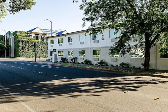 Photo 1 - Motel 6 Modesto, CA - Downtown
