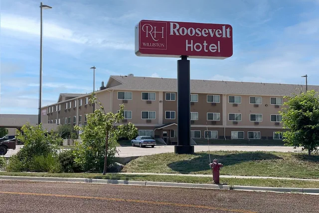 Photo 1 - Roosevelt Hotel