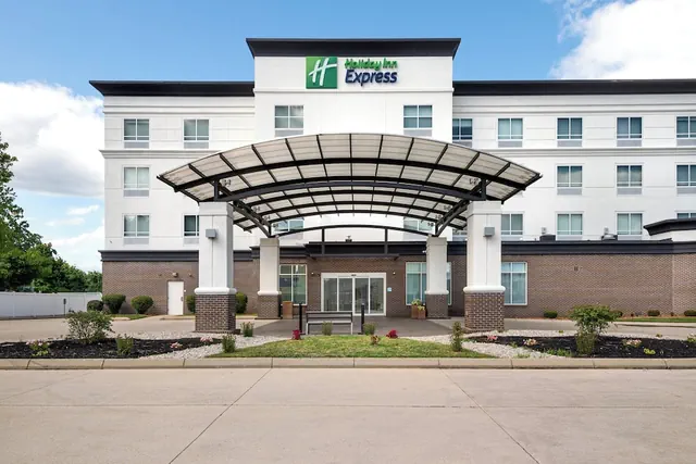 Photo 1 - Holiday Inn Express Richmond by IHG