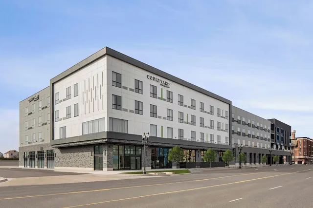 Photo 1 - Courtyard by Marriott Lansing Downtown