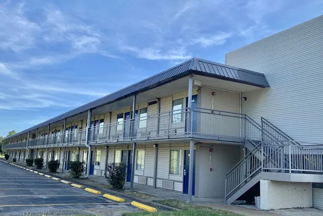 Photo 1 - Motel 6 Forrest City, AR