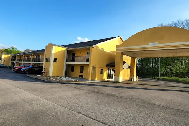 Photo 1 - Days Inn by Wyndham Scottsboro AL