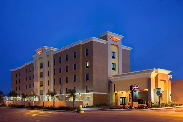 Photo 1 - Hampton Inn Los Angeles Int'l Airport/Hawthorne