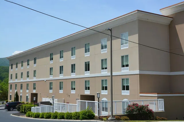 Photo 1 - Holiday Inn Express & Suites, Caryville by IHG