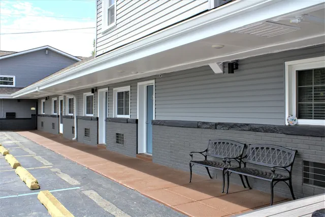 Photo 1 - HavenPointe Inn & Suites