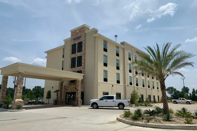 Photo 1 - Comfort Suites West Monroe near Ike Hamilton Expo Center