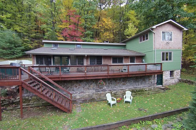 Photo 1 - Oakleaf Lodge