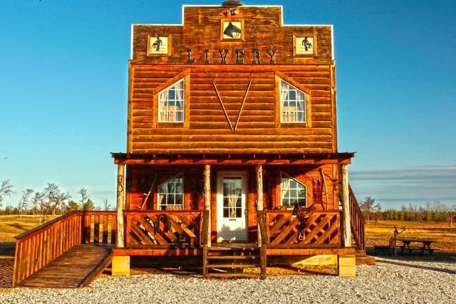 Photo 1 - Diamonds Old West