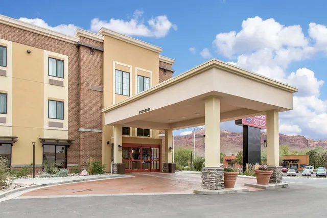 Photo 1 - Comfort Suites Moab near Arches National Park