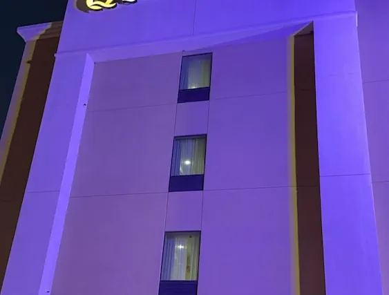 Photo 1 - Quality Inn & Suites Pearsall