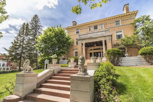 Photo 1 - Historic Cotton Mansion Duluth Boutique Hotel