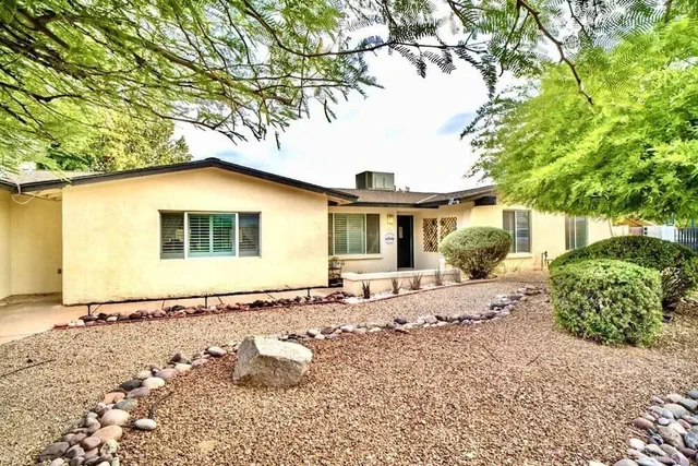 Photo 1 - Desert Oasis - Heated Pool, Huge Patio, Arcade!