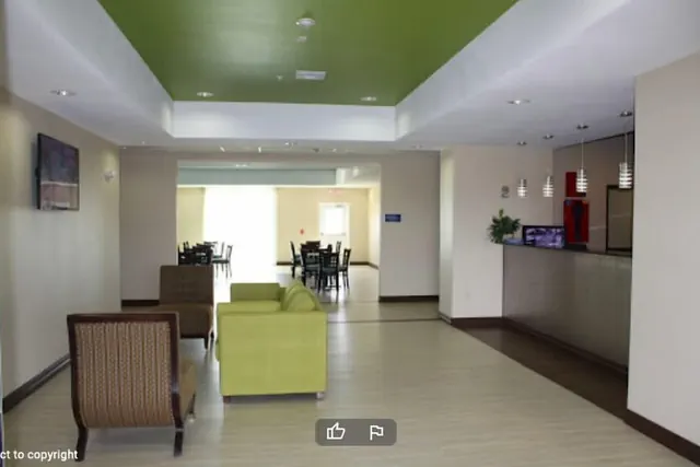 Photo 1 - La Plaza Inn & Suites
