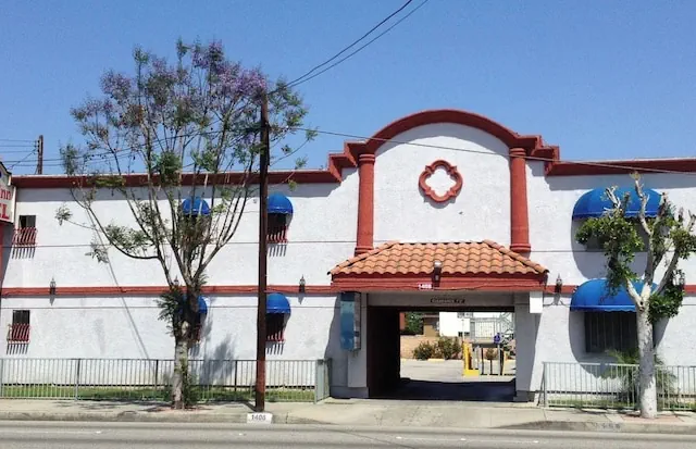 Photo 1 - Royal Inn Motel, Compton CA