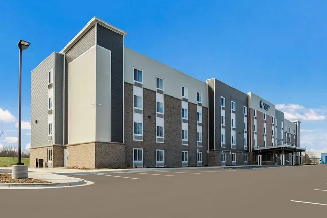 Photo 1 - WoodSpring Suites Grand Rapids Kentwood
