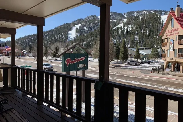 Photo 1 - Ponderosa Lodge, an Ascend Collection Hotel