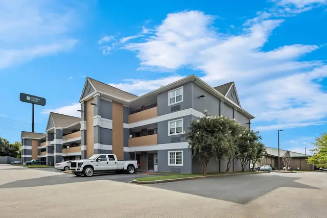 Photo 1 - Mainstay Suites Knoxville - Cedar Bluff