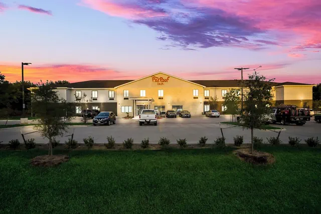 Photo 1 - Red Roof Inn Lancaster, TX