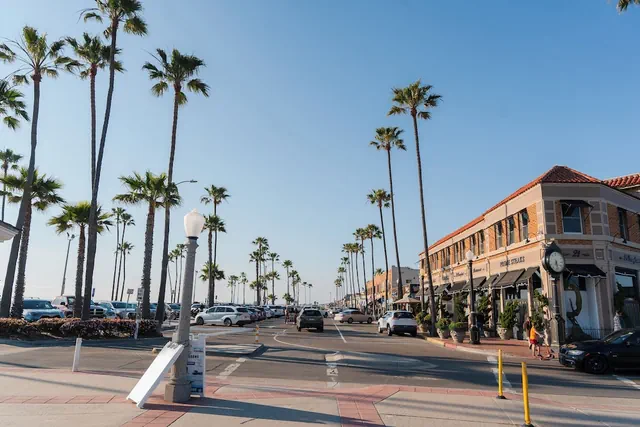 Photo 1 - Newport Beach Hotel