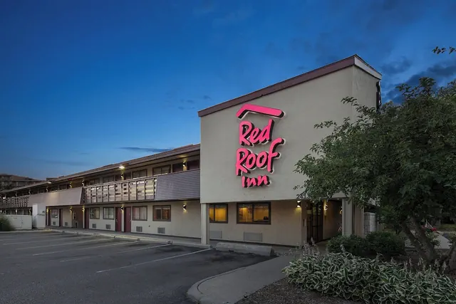 Photo 1 - Red Roof Inn Detroit - Dearborn/Greenfield Village