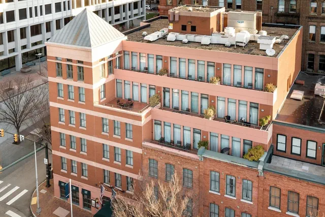 Photo 1 - The Berkeley Richmond, Outset Collection by Hilton