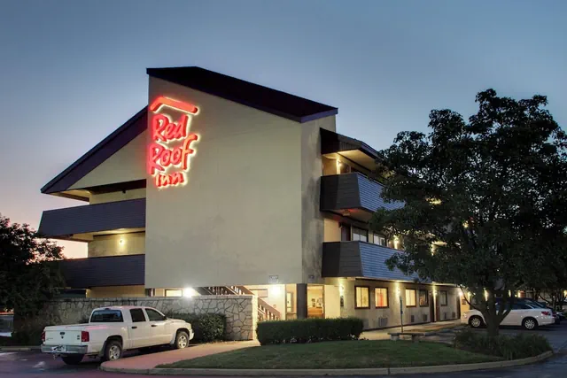 Photo 1 - Red Roof Inn St Louis - Westport/ Maryland Heights