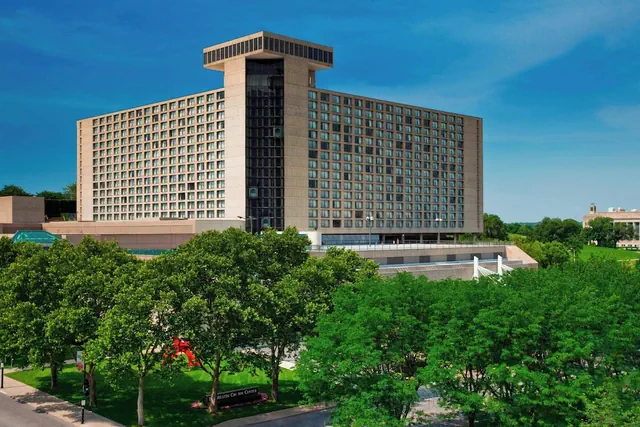 Photo 1 - The Westin Kansas City at Crown Center