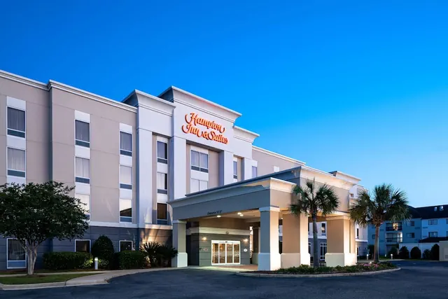 Photo 1 - Hampton Inn & Suites Mobile I-65@ Airport Blvd