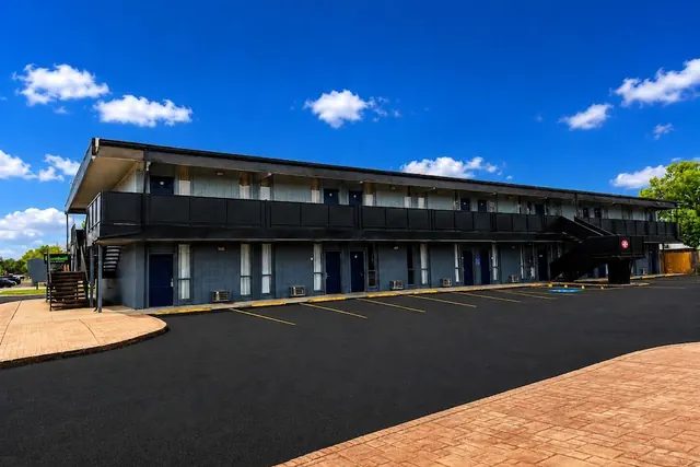 Photo 1 - Alamo Inn & Suites