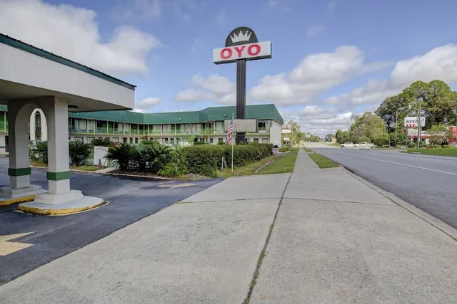 Photo 1 - Rise Inn by OYO US 441