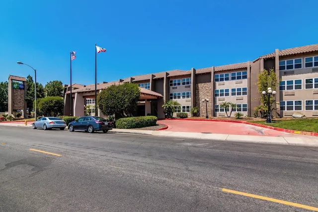 Photo 1 - Holiday Inn Express & Suites Camarillo by IHG