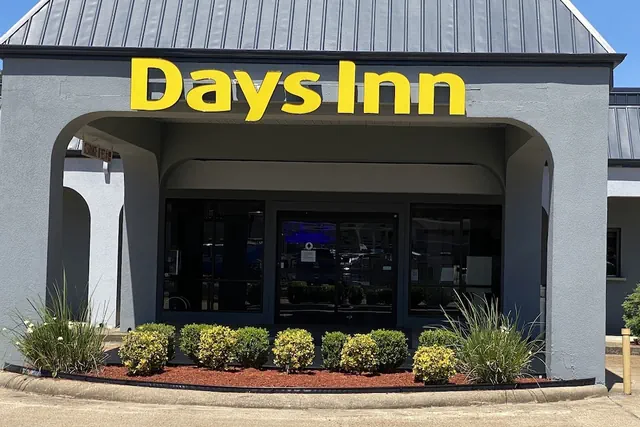 Photo 1 - Days Inn by Wyndham Pearl/Jackson Airport