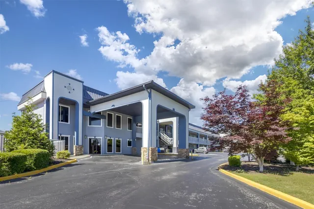 Photo 1 - Best Western Fairwinds Inn