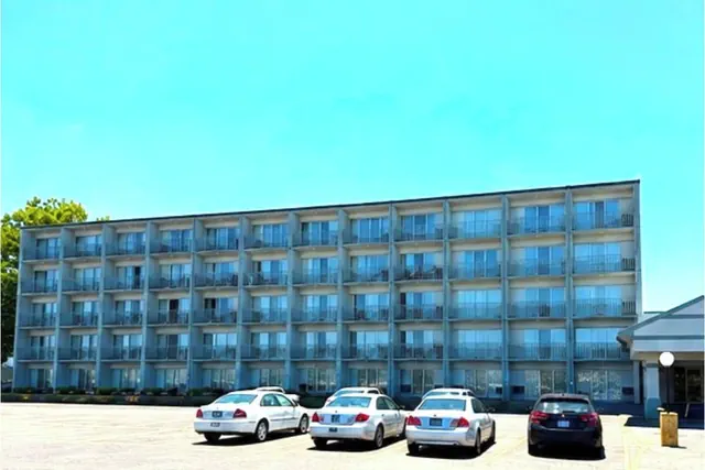 Photo 1 - Twin City Inn & Suites Benton Harbor - St. Joseph