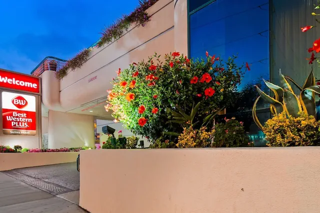 Photo 1 - Best Western Plus Suites Hotel - LAX Airport LA Stadium