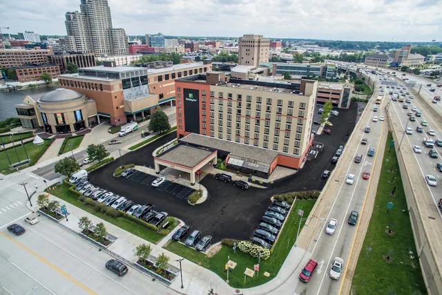 Photo 1 - Holiday Inn Grand Rapids Downtown by IHG