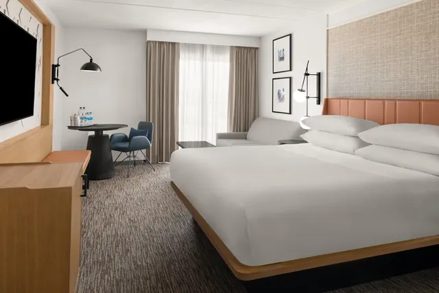 Photo 1 - Sheraton Milwaukee Brookfield Hotel