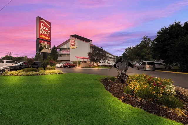 Photo 1 - Red Roof Inn PLUS+ Nashville Airport