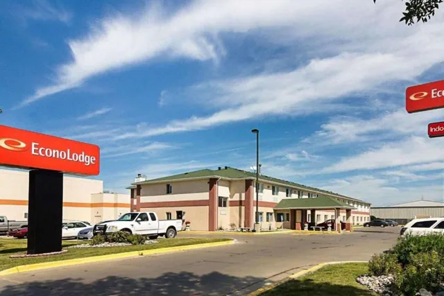 Photo 1 - Econo Lodge Fargo - West Acres