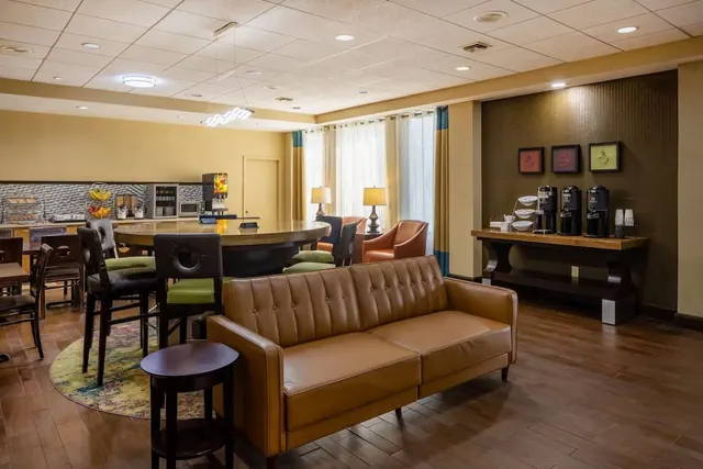 Photo 1 - Park Inn by Radisson, Columbus State University Area