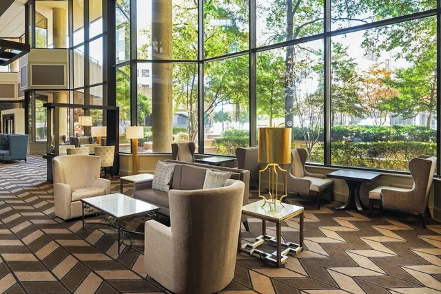 Photo 1 - Memphis Riverline Hotel