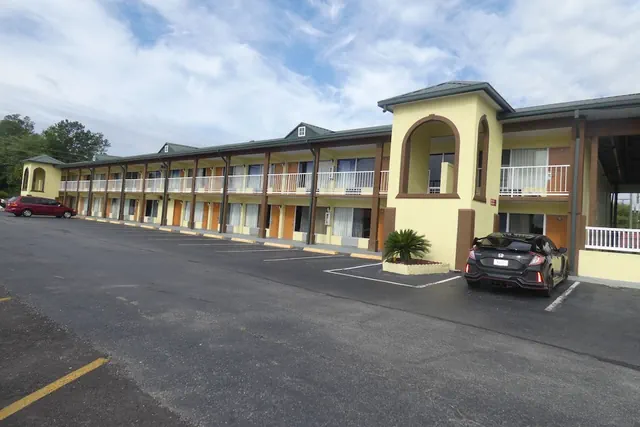 Photo 1 - Quality Inn Waycross